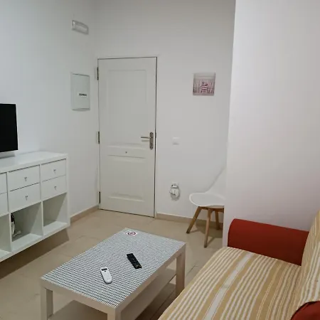 Bajo En Mentidero Apartamento